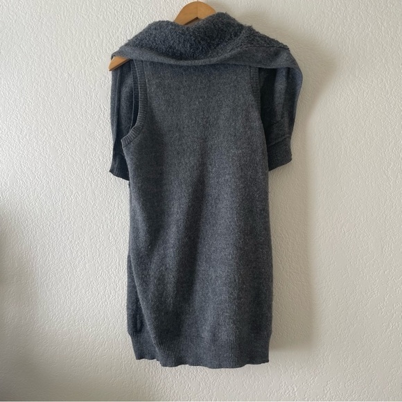 Leifsdottir grey wool and alpaca blend vest - Picture 4 of 5